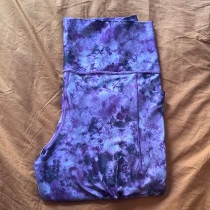 Athleta | Salutation Stash II Printed 7/8 Tight in Medium